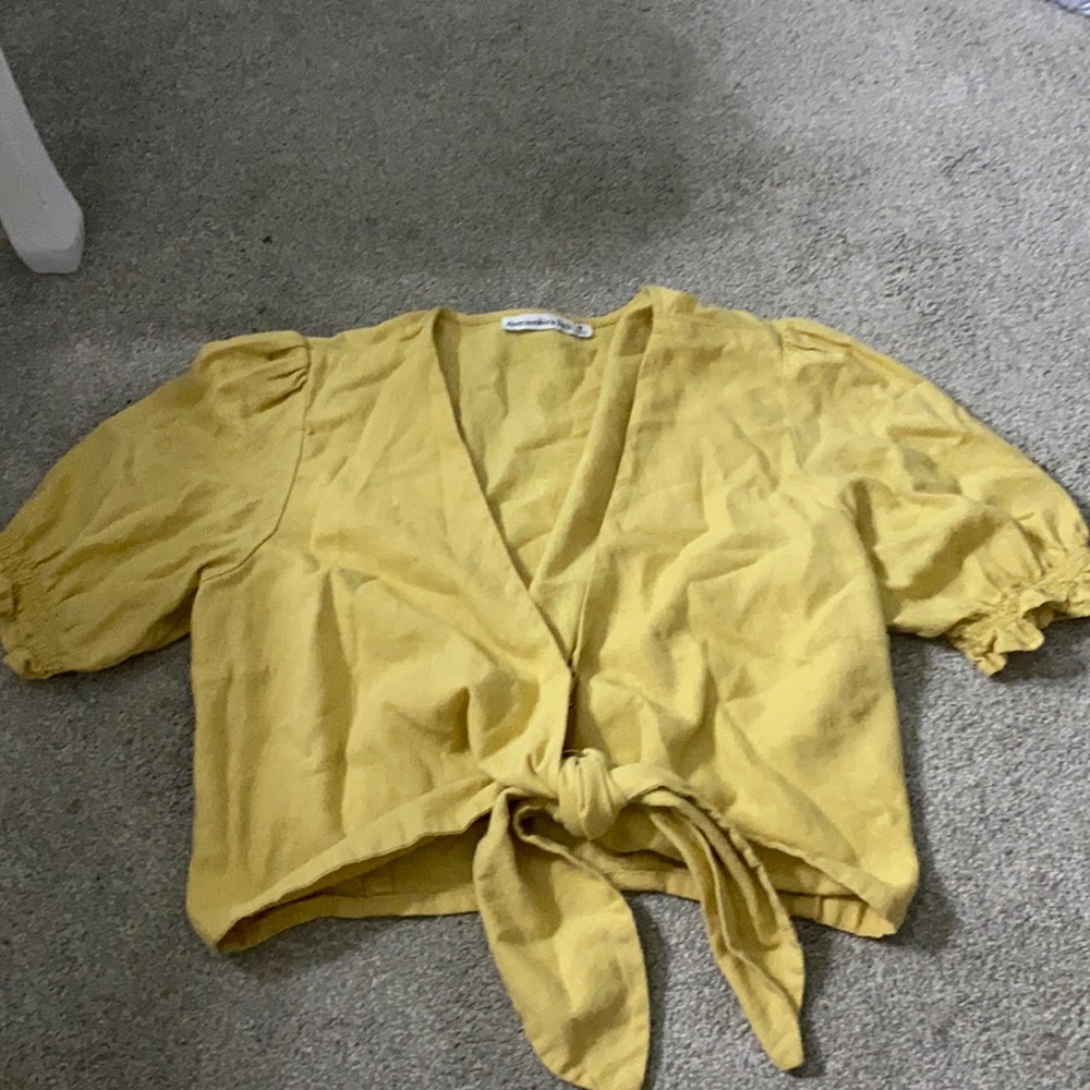 Yellow/mustard color Abercrombie & Fitch crop top